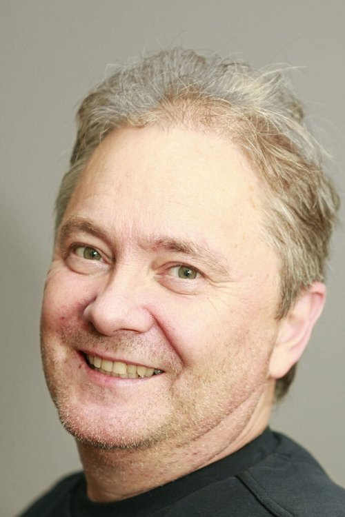 Stephen Lindholm as Pelle Melkersson