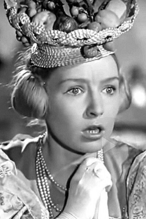 Tamara Sezenevskaya as Maryana, 2nd daughter