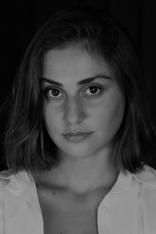 Zəhra Əlisoy as Lalə