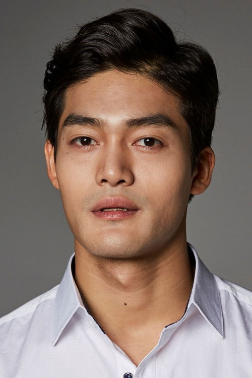 Kim Sung-ho as Ki-cheol