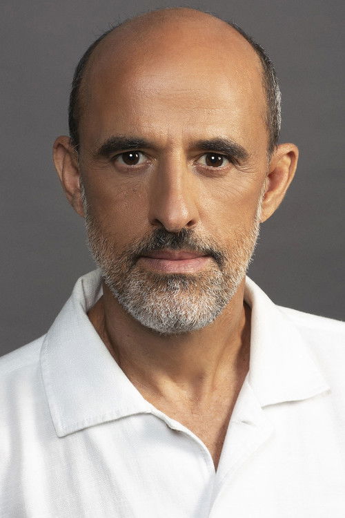 Donizeti Mazonas as Fausto