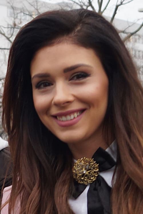 Klaudia Halejcio as Dominika