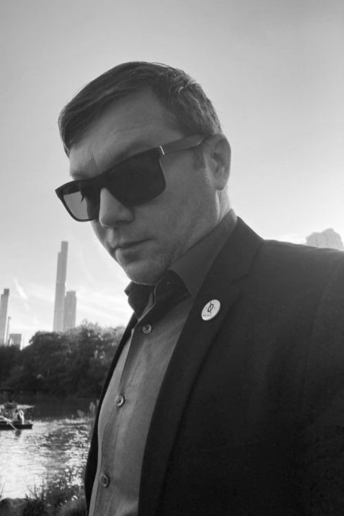 Brian Ratigan as Bar Fly