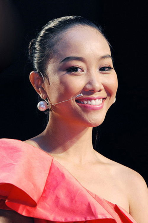 Đoan Trang as Self - Judge