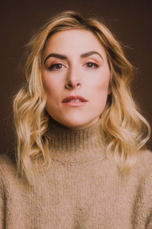 Lucía Poveda as Lolín