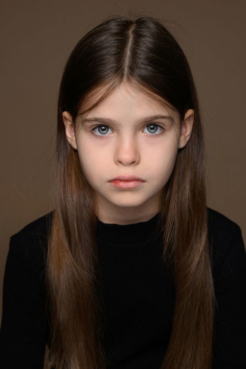 Polina Belova as Даша