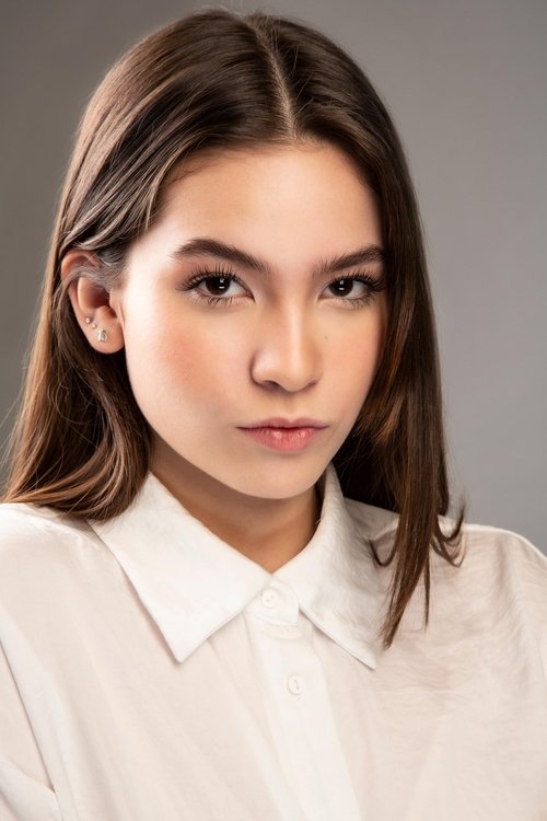 Alanna De La Rossa as Alicia