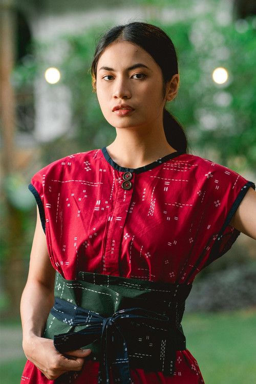 Alya Majid as Raya Annisa