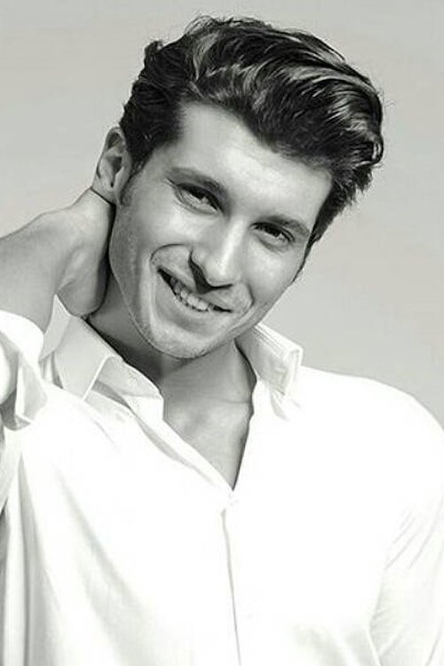 Batuhan Büyükacaroğlu as Deniz