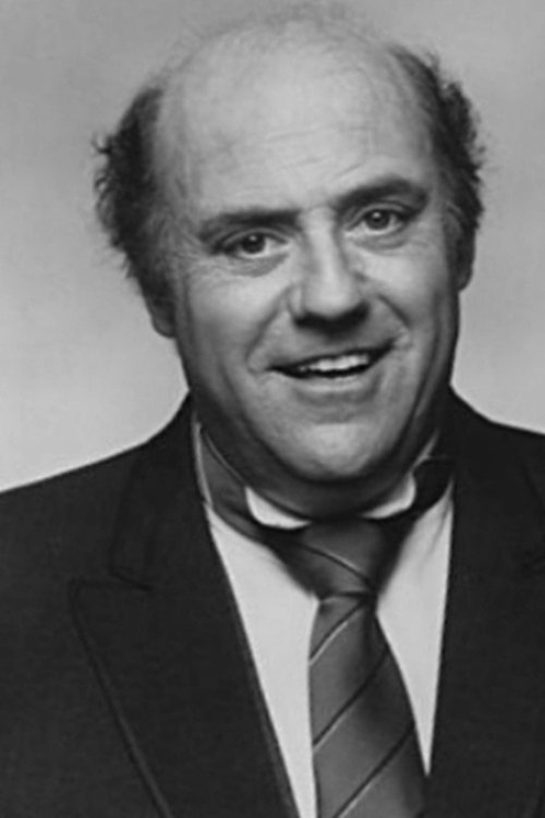 Sheldon Feldner as Norman Kahn