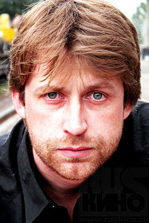 Ilya Kazankov as Kirill Krassovskiy - rezhissyor spektaklya