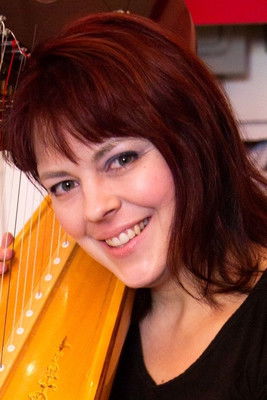 Evangeline as Waitress (uncredited)