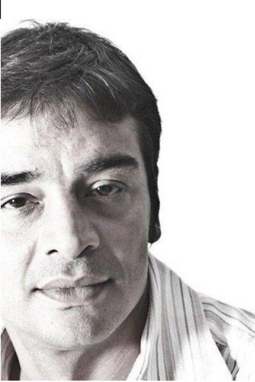 Keikavoos Yakideh as Ahmad