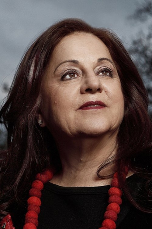 Anna Gerali as Ioanna