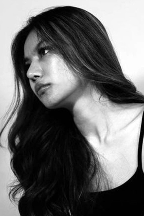 Khwandaw Boonmawong as Pin