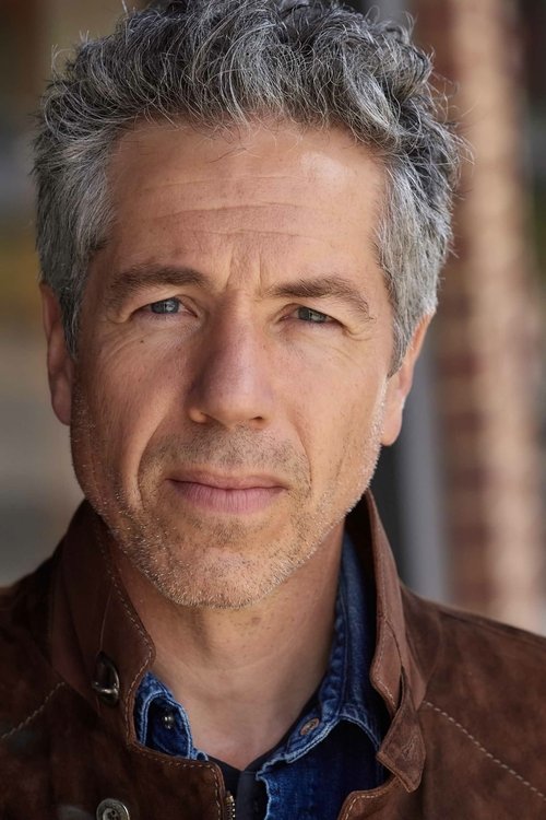 Douglas Weston as Gordon Stewart