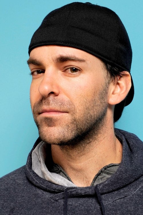 Vincent Grashaw as Mike