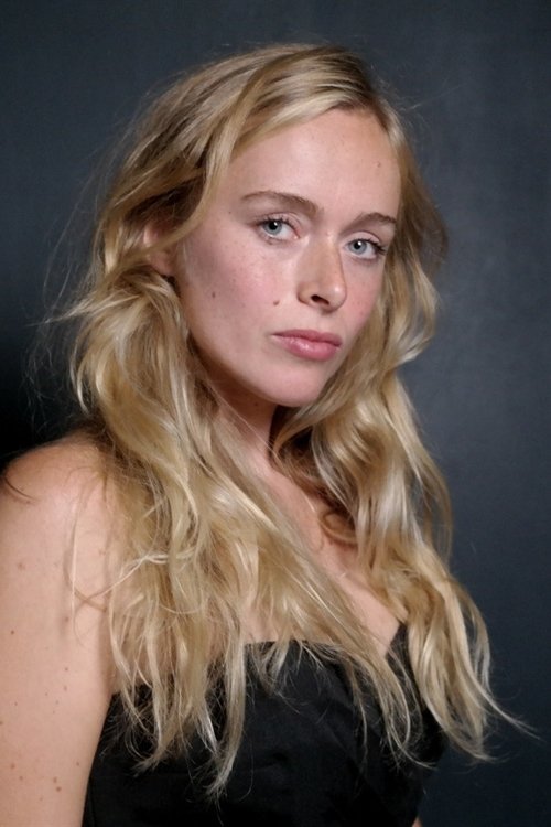 Aliénor Seydoux as Martine