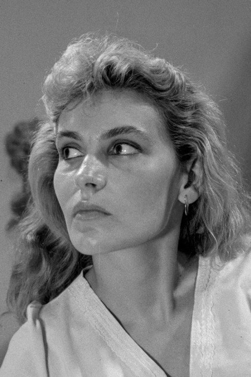 Dhurata Kasmi as Linda