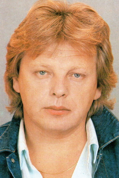 Yuriy Antonov as Ryzhikov