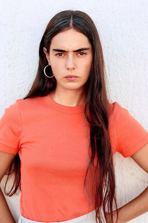 Lucia Martinez Garcia as Isabelle Guerry