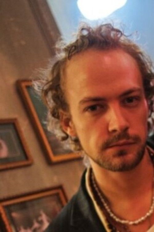 Tamás Szabó Sipos as Pasha