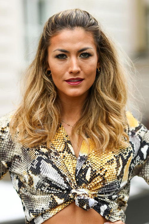 Fiona Erdmann as Self