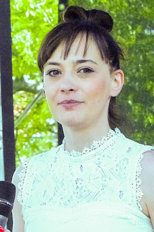 Réka Farkasházi as Ida