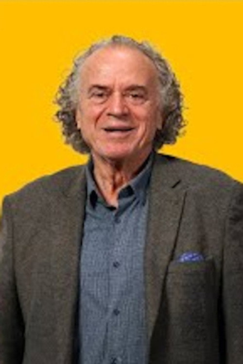 Bujar Asqeriu as Spiro