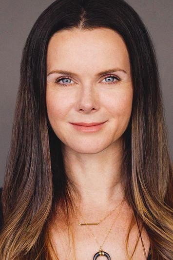 Heather Petrone as Lori