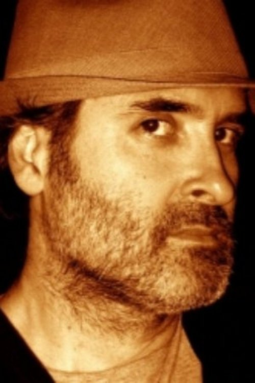 Suat Oktay Senocak as Doctor