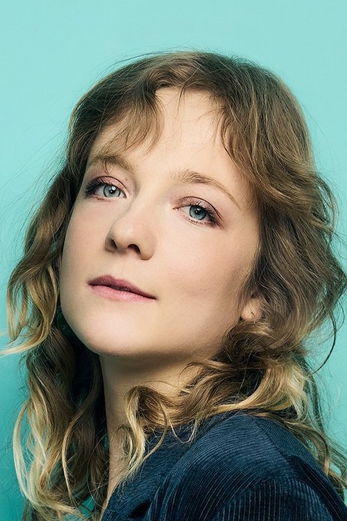 Josefa Heinsius as Léna