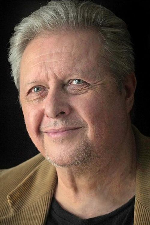 Kim Kondrashoff as Phil Brotman