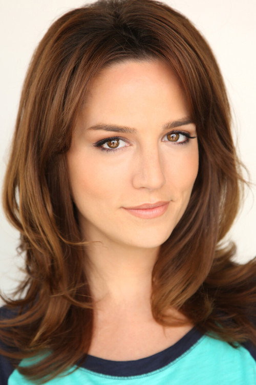 Tristen MacDonald as Taylor Benally