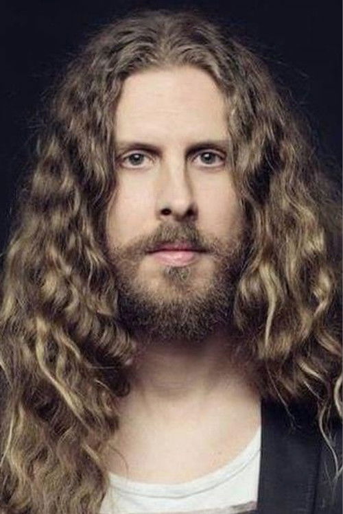 Otto Schimmelpenninck van der Oije as Bass