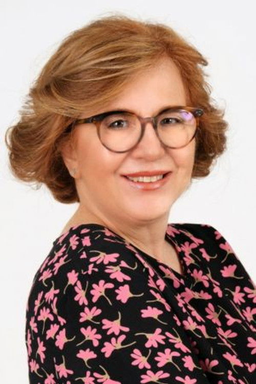 Lucia Lo Russo as Cleaning lady