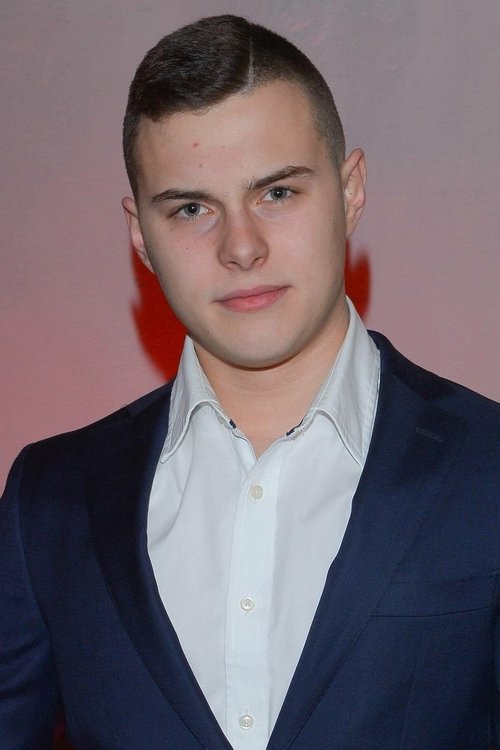 Adam Zdrójkowski as Gromek