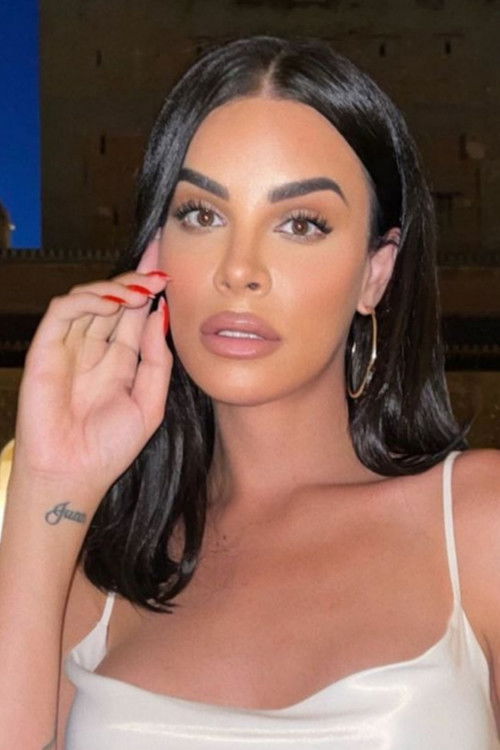 Jedet as La Veneno - Young