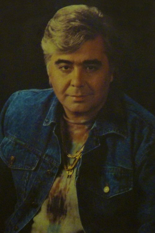 Anatoliy Dneprov as Narrator