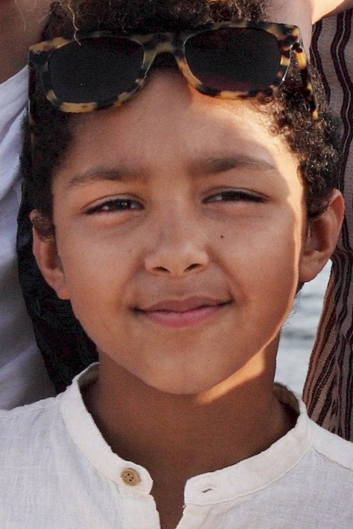 Sadio Diallo as Zach