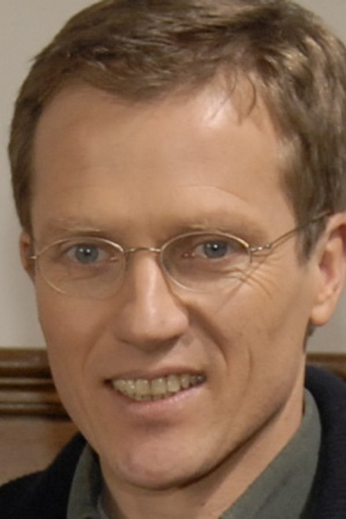 Markus Böttcher as Pfeiffer