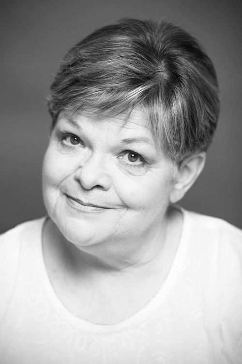 Silvia Năstase as Lucia Dragomirescu