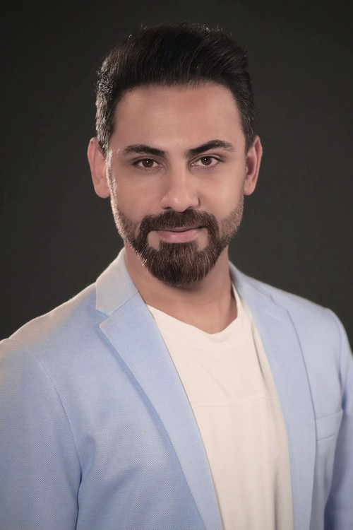 Milad Dylan as The Middle Son (voice)