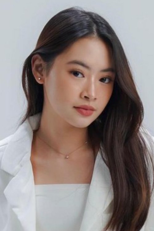 Sheva Audrey as Nadia