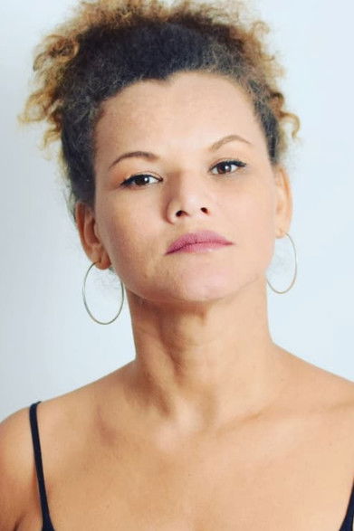 Ane Oliva as Silmara