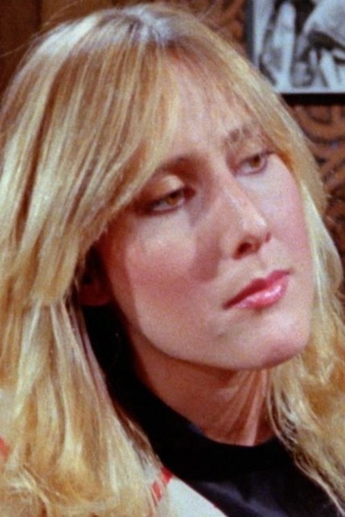 Ashley Brooks as Reba Sue Craven