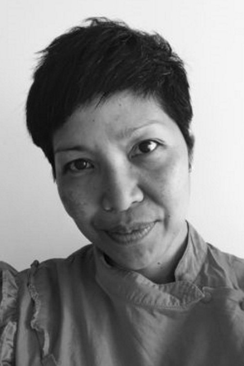 Valerie Berry as Suzie