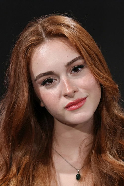 Asena Keskinci as Pelin