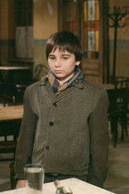 Szergej Elisztratov as Andris, Juliék fia