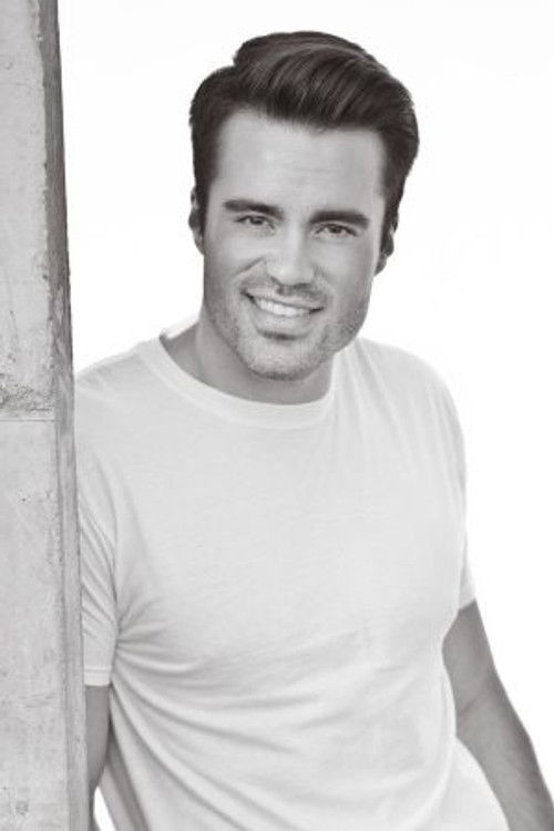 Martin Cervantez as Ben Diaz